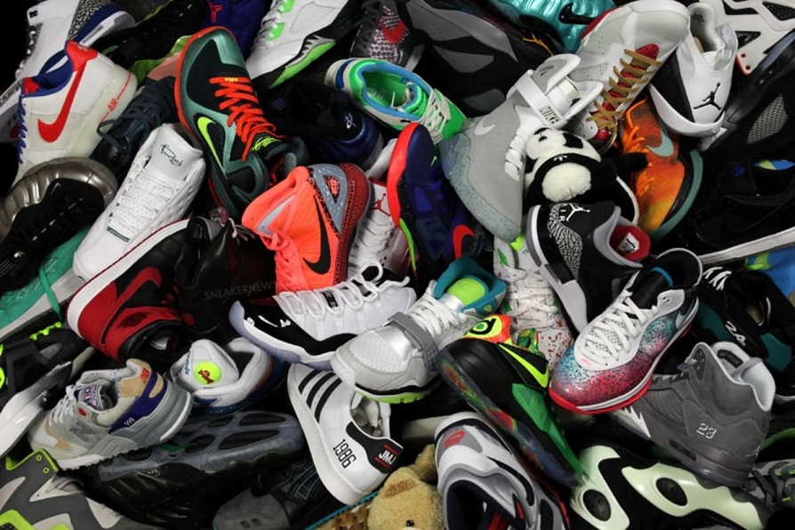 sneakers pile