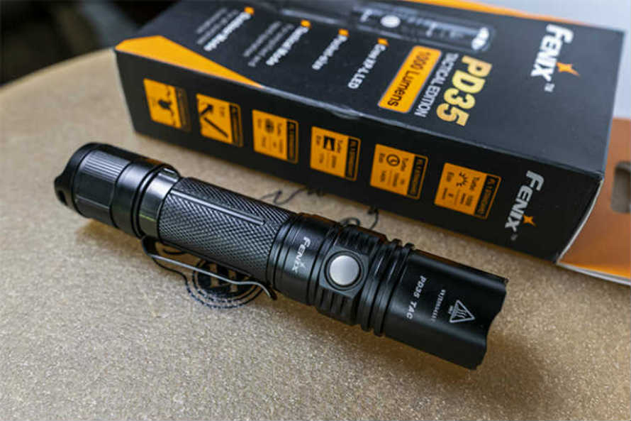 fenix pd 35 flashlight
