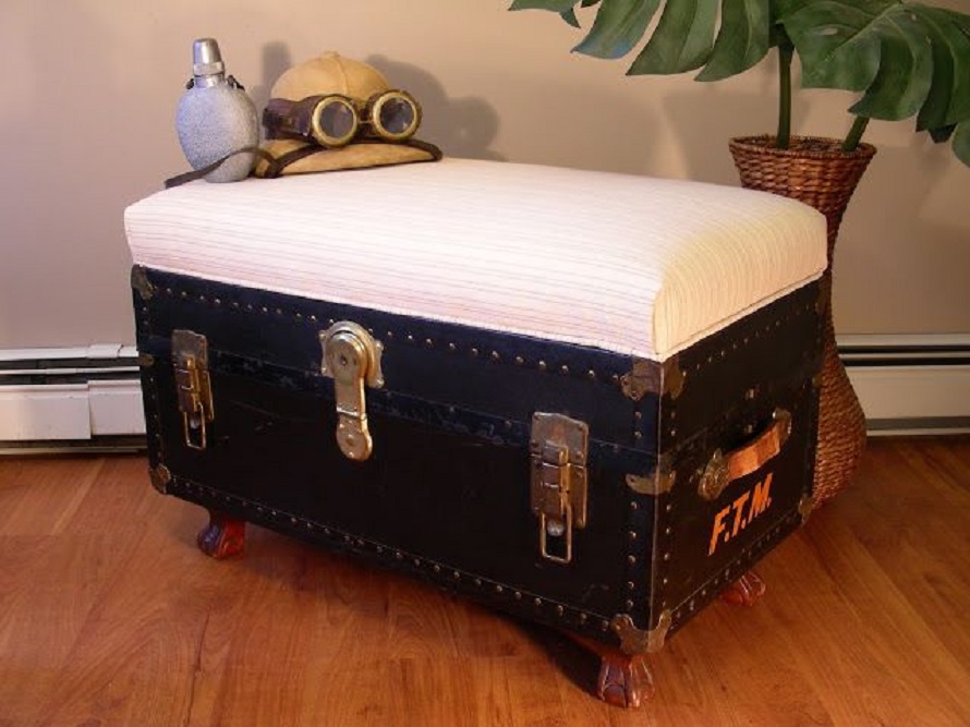 Repurpose-an-Old-Storage-Trunk