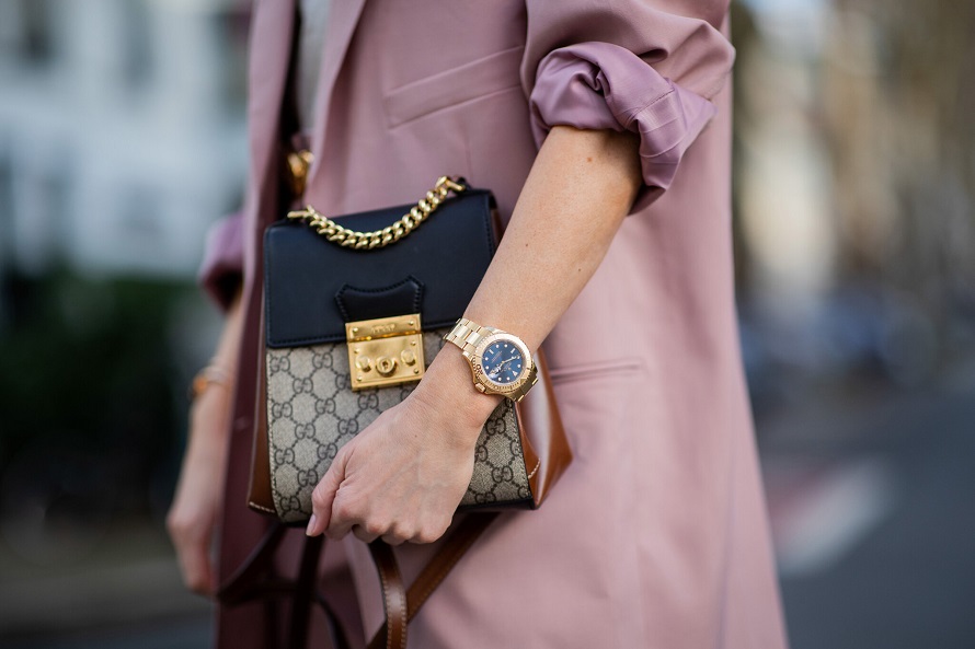 Gold Watch: A Timeless Accessory That Never Goes Out of Style