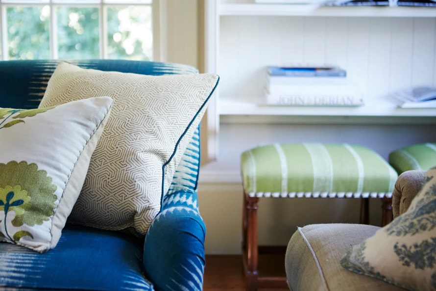 Living-Room-Throw-Pillows 