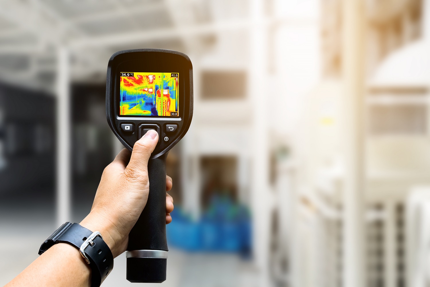 Thermal image camera detecting heat