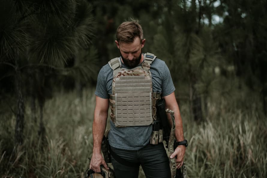 Body Armour 101: How to Choose the Right Plate Carrier