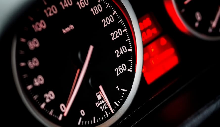 The Most Popular Aftermarket Gauges: Differences Between Mechanical and Electronic Gauges