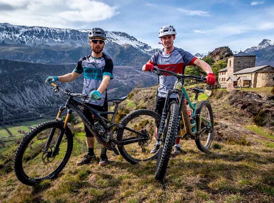 Two riders with mtb bike clothing