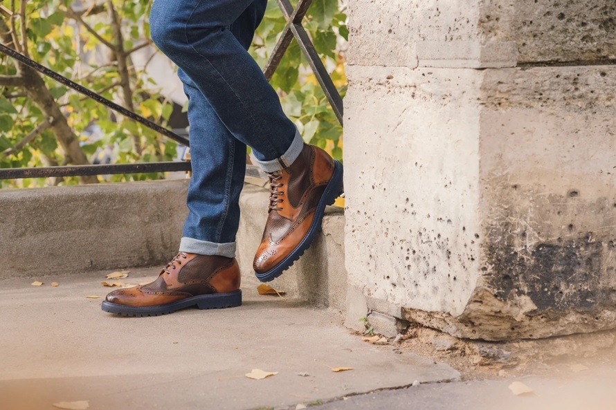 leather boots for man