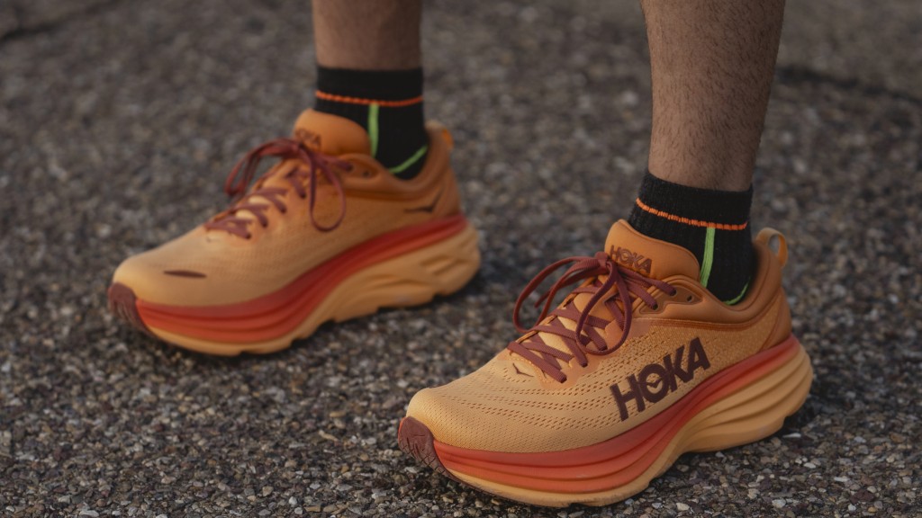 hoka bondi running shoes