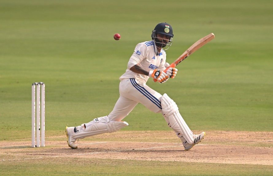 cricket player wearing cricket helmet