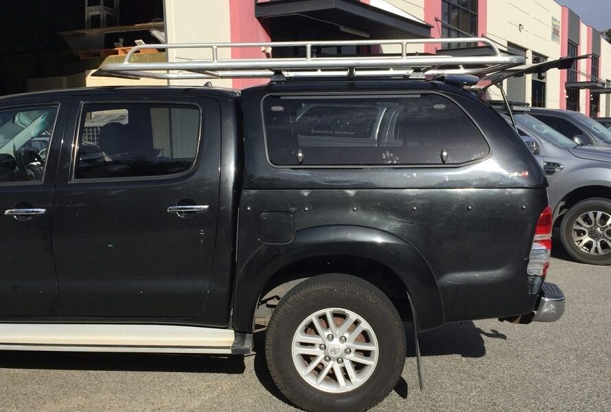 car with high duty roof racks