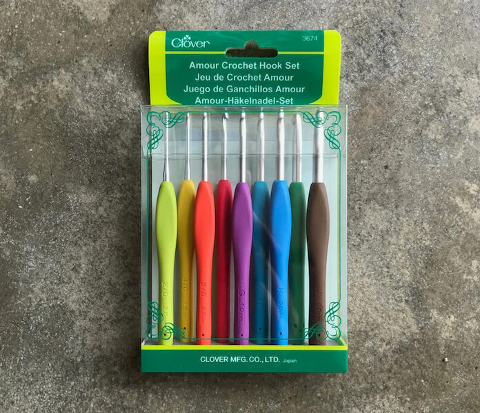 clover_amour_crochet_hook_set