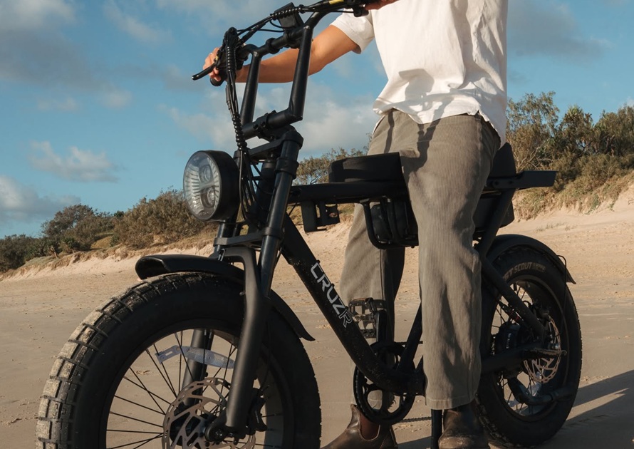 close up of Cruzr electric bike
