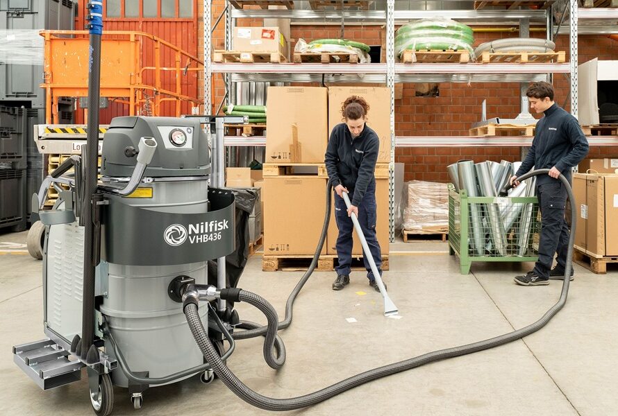 industrial vacuum cleaner